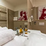 Kare Hotel 4*