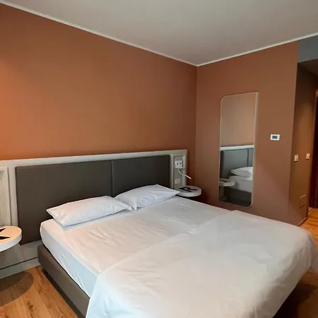 Kare Hotel 4*
