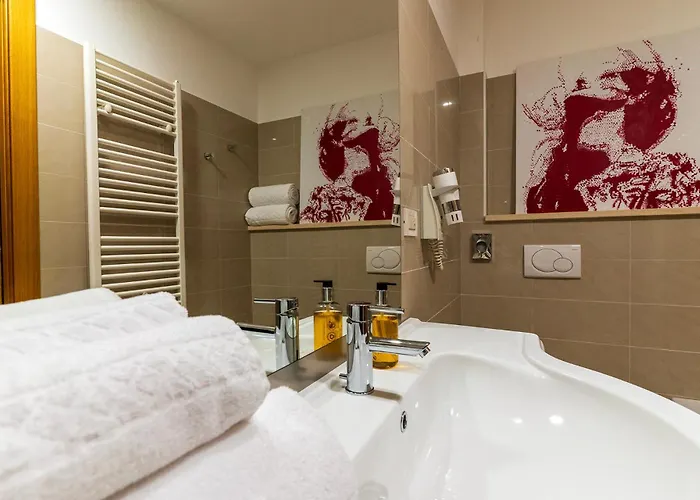 Kare Hotel 4*